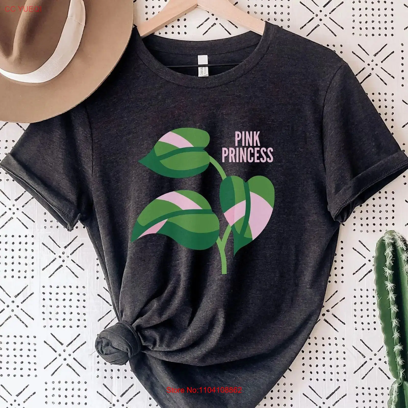 Philodendron Pink Princess - T-shirt Philodendron Pink Princess – Plante