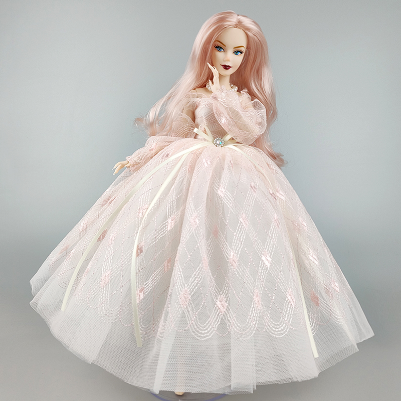 Vêtements roses faits à la mai - Philodendron Pink Princess avis et prix